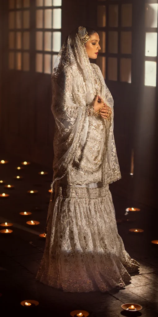 EK - MASTANI - Image 3