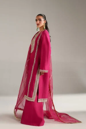 Alternative view of Inaya