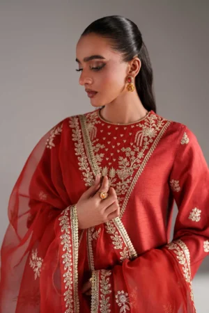 Alternative view of Laleh