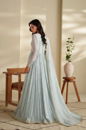 Alternative view of Hayie